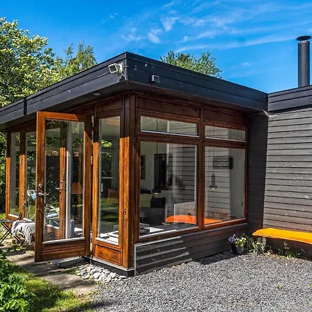 2 Bedroom Cozy In 펜션 *