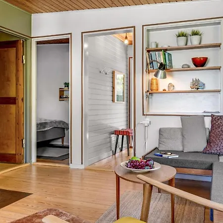 2 Bedroom Cozy In 스테지